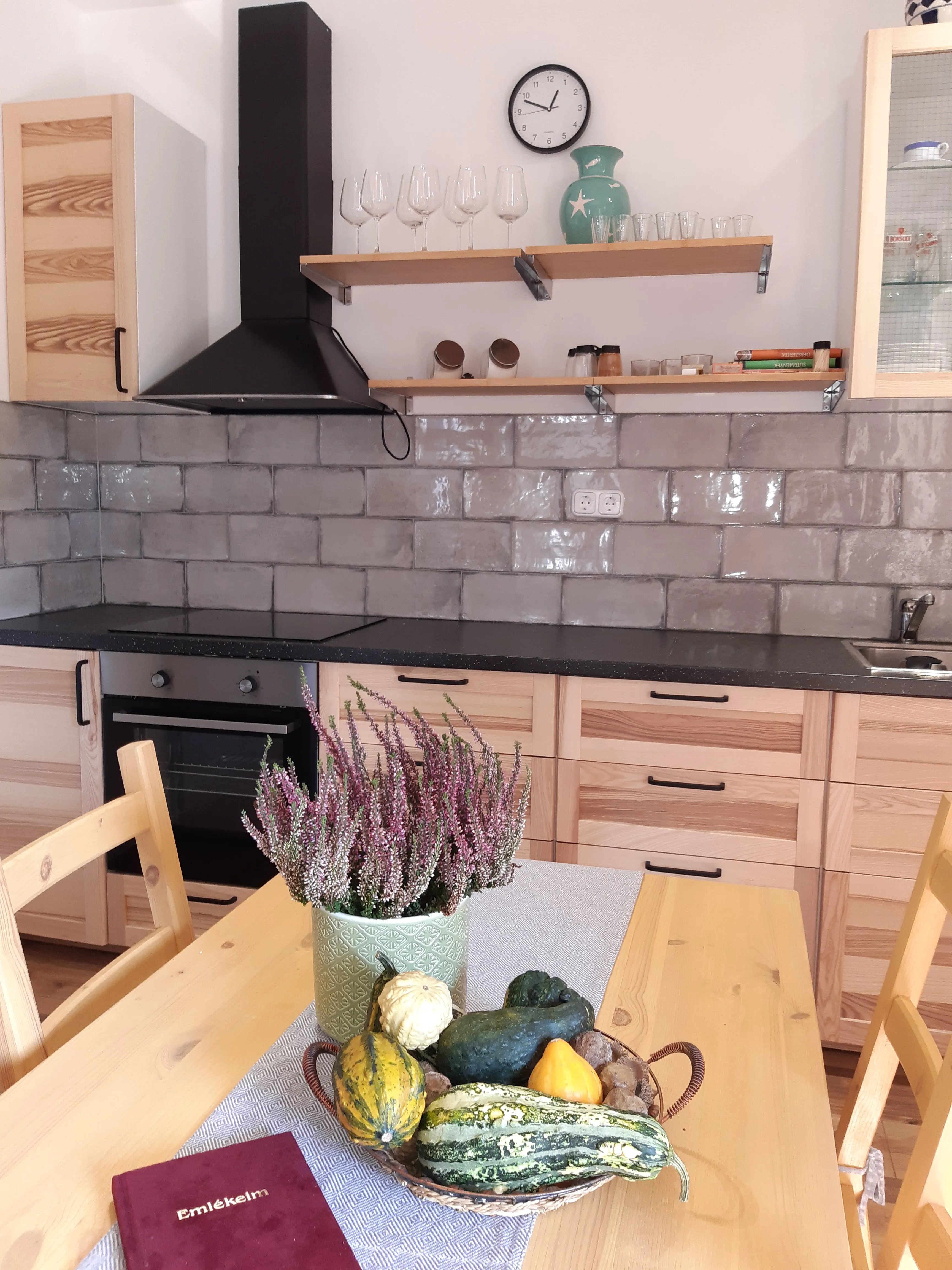 Liget Vendégház - Modern felszerelt konyha